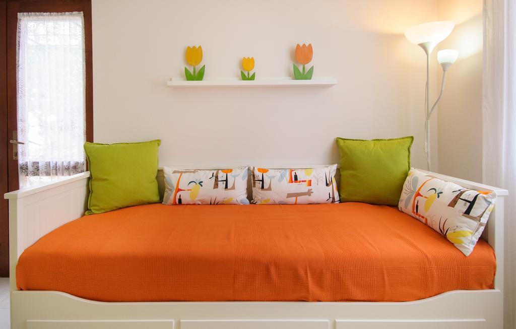 Studio And Apartment Nadia With Garden Πόρετς Εξωτερικό φωτογραφία